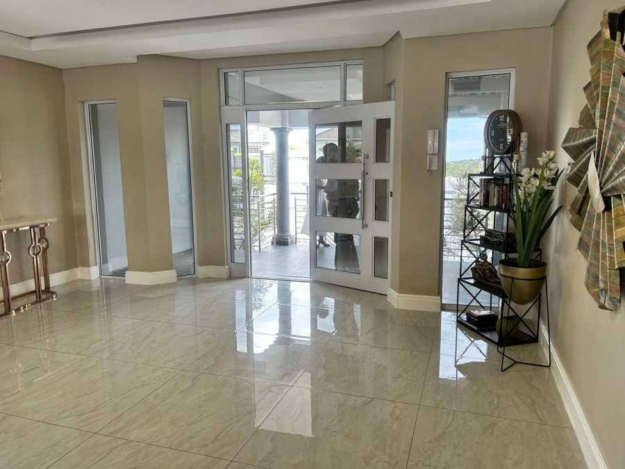 5 Bedroom Property for Sale in Nahoon Valley Park Eastern Cape